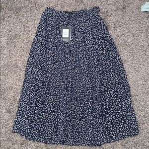 Patterned long skirt